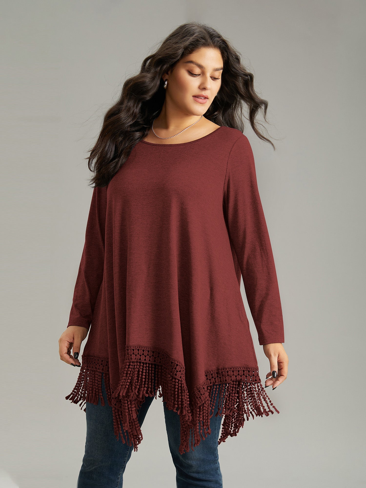 Solid Tassels Trim Pocket Asymmetrical Hem T-shirt