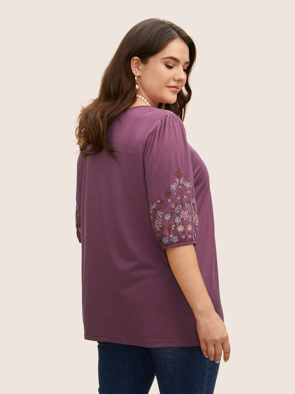 Floral Embroidered Crew Neck Puff Sleeve T-shirt