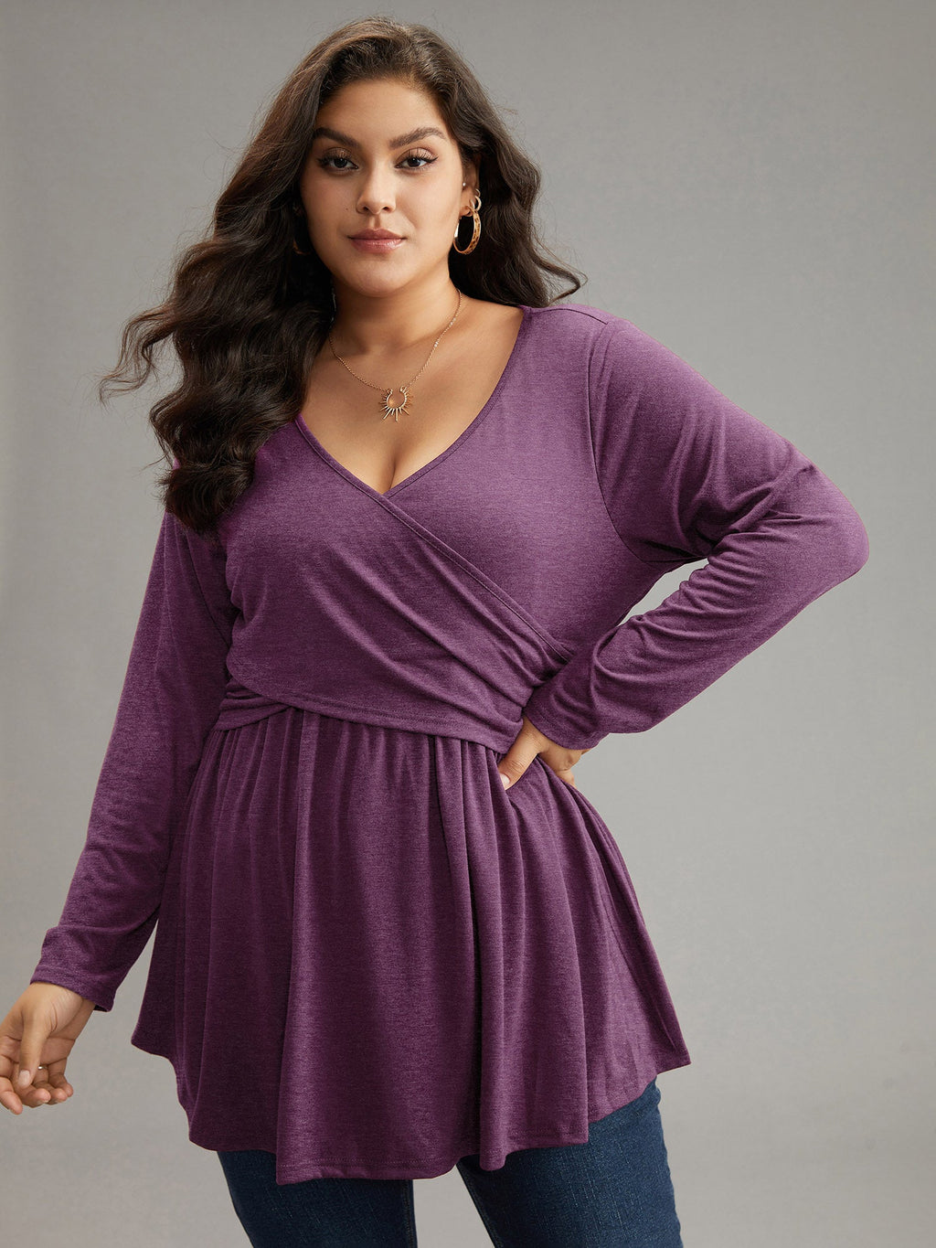 Solid Crossover V Neck Ruffle Hem T-shirt