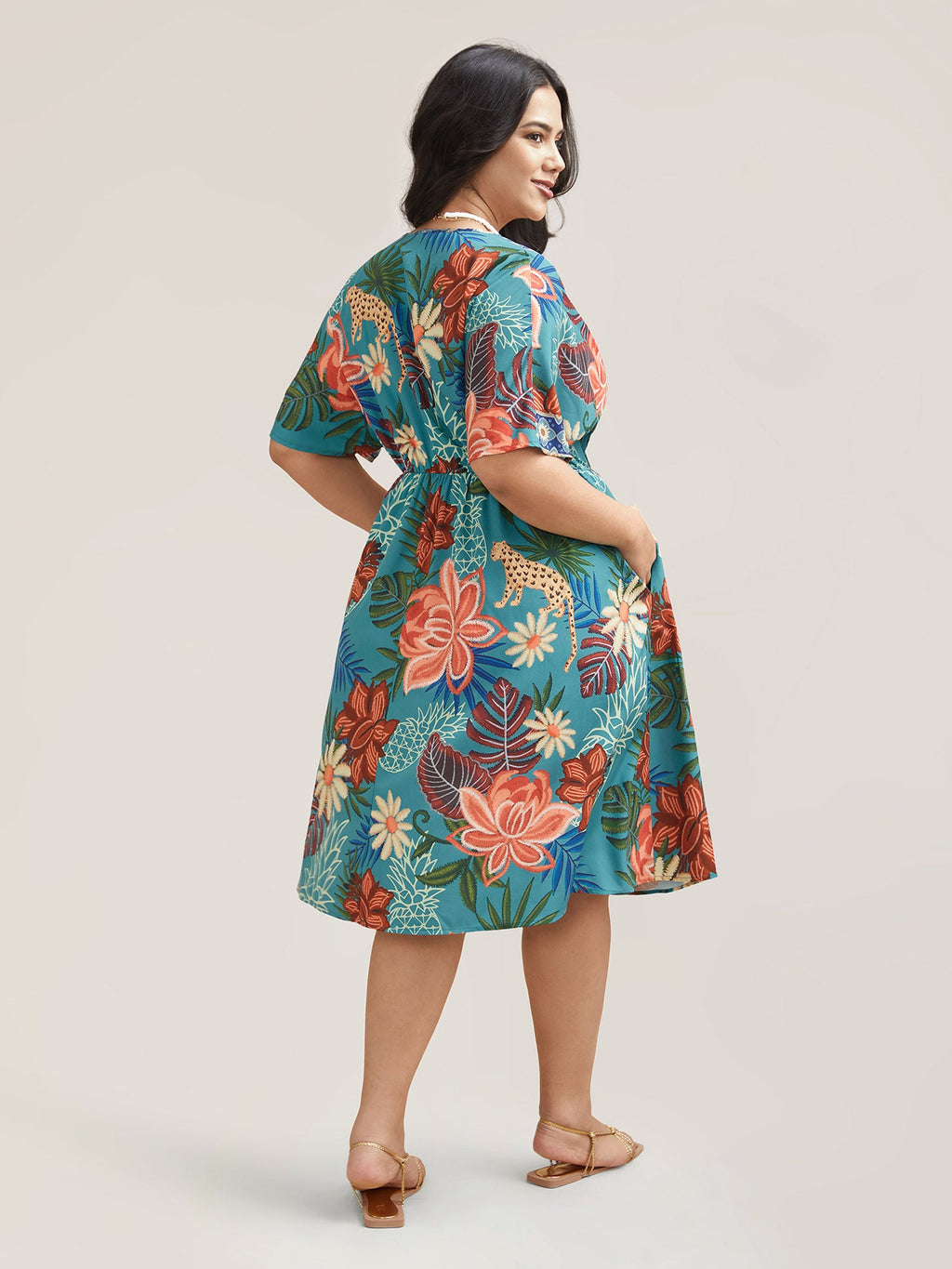 Floral Print Surplice Neck Pockets Midi Dress