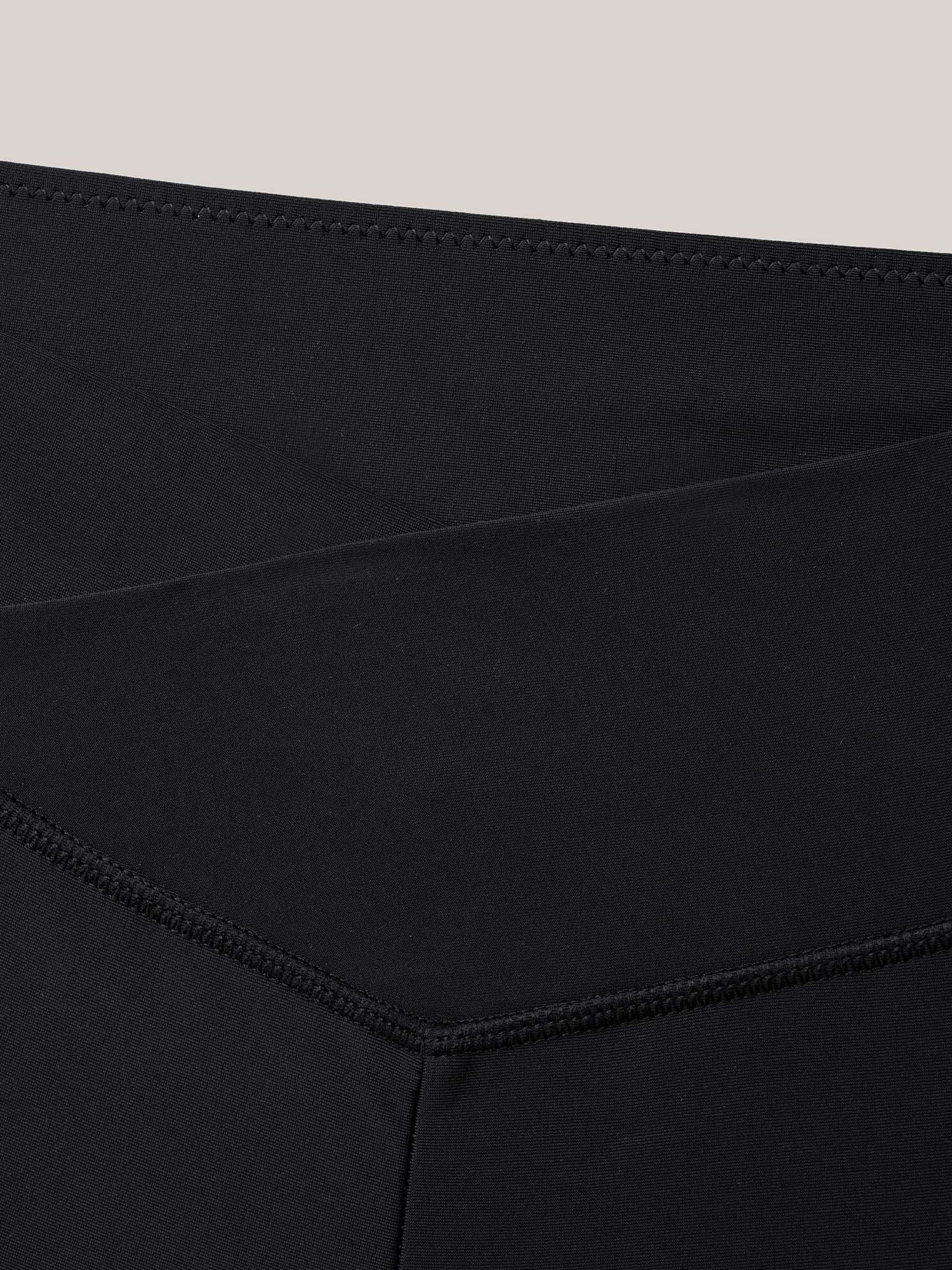 Hips Contour Curvy Pockets Swim Bottoms