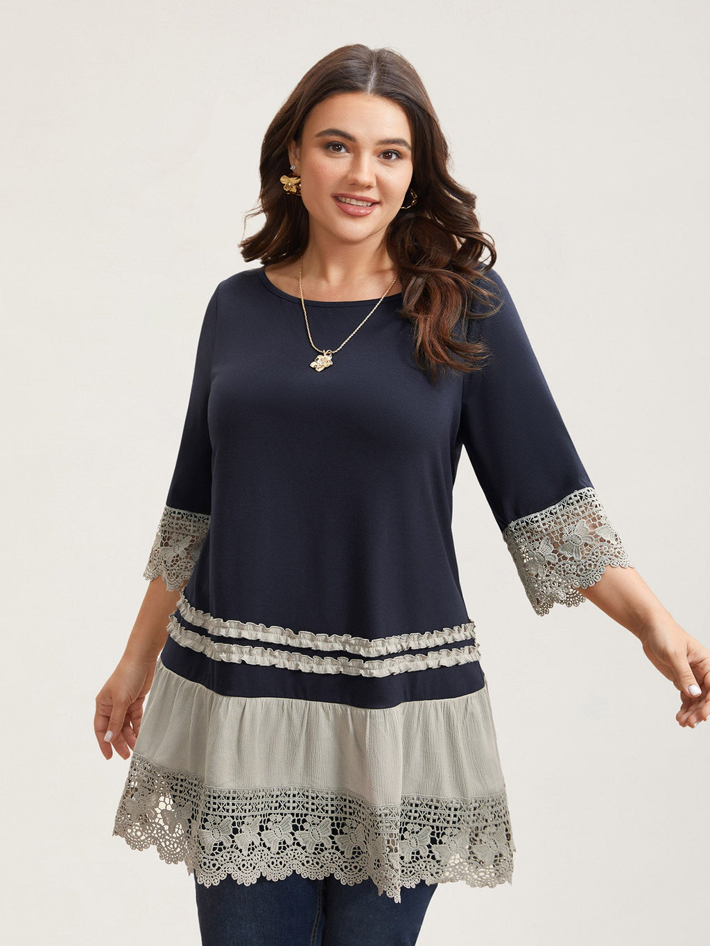 Lace Panel Color Contrast Tunic T-Shirt