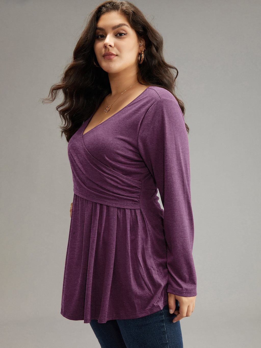 Solid Crossover V Neck Ruffle Hem T-shirt