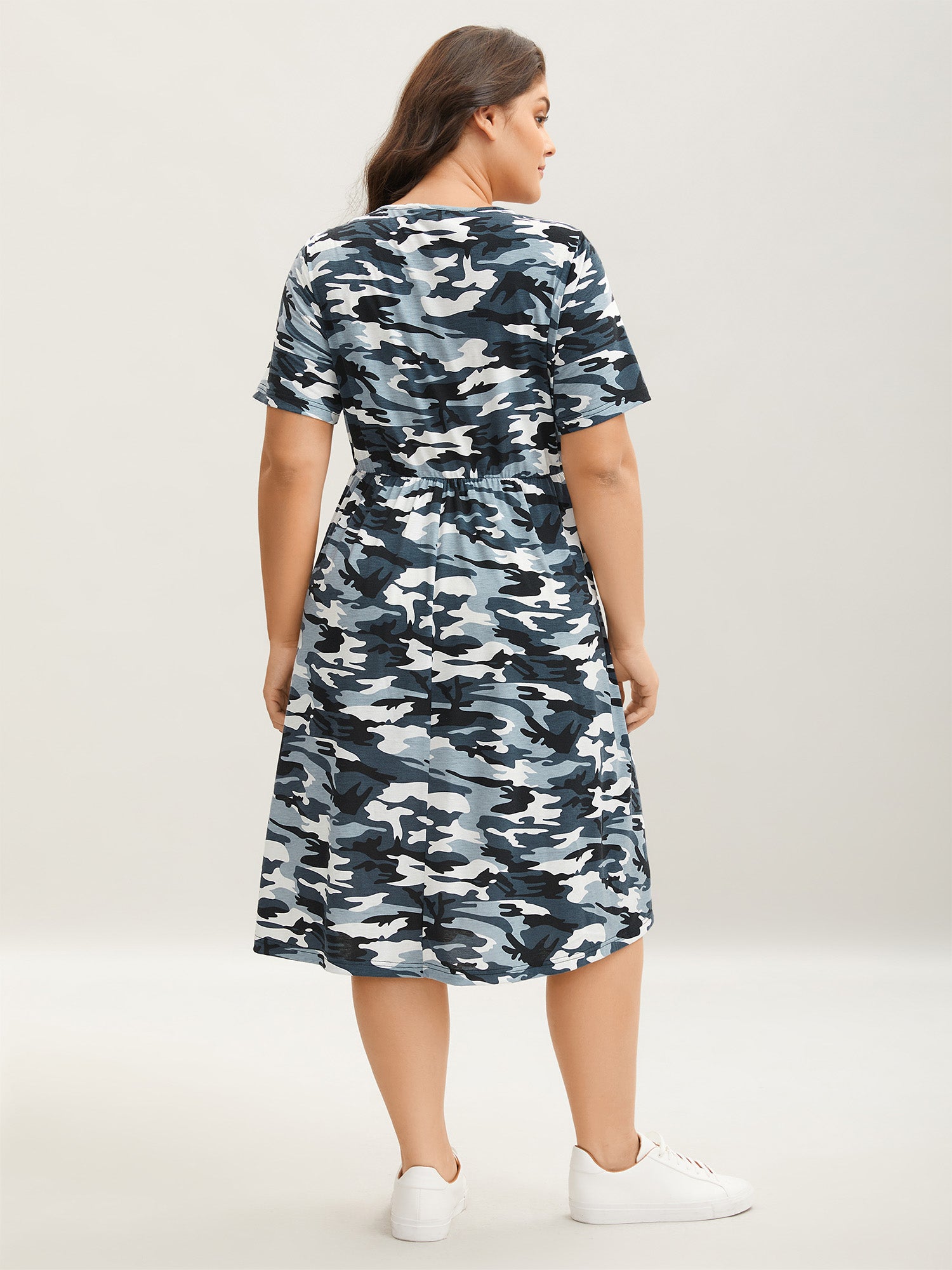 Camouflage Print Round Neck Pockets Midi Dress
