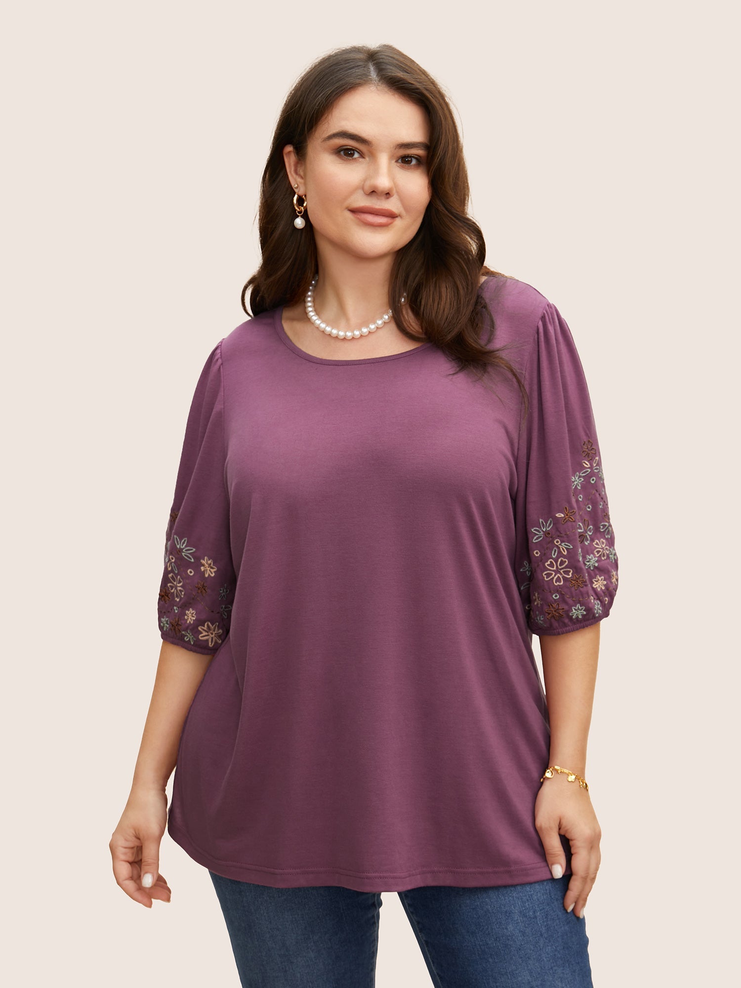 Floral Embroidered Crew Neck Puff Sleeve T-shirt