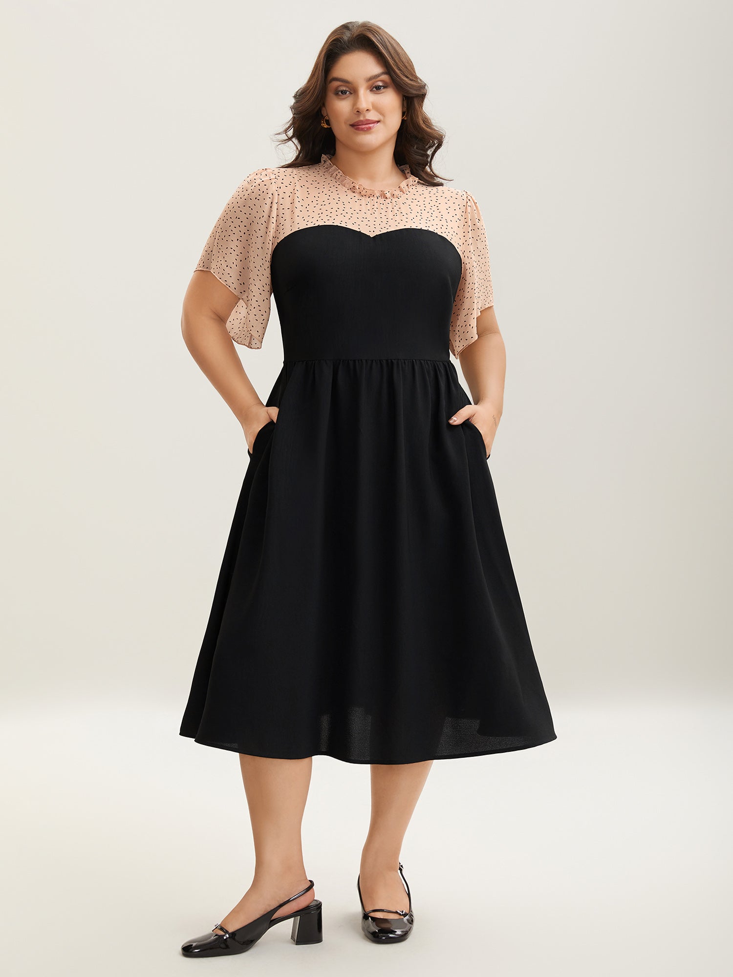 Round Ruffled Neck Color Contrast Midi Dress