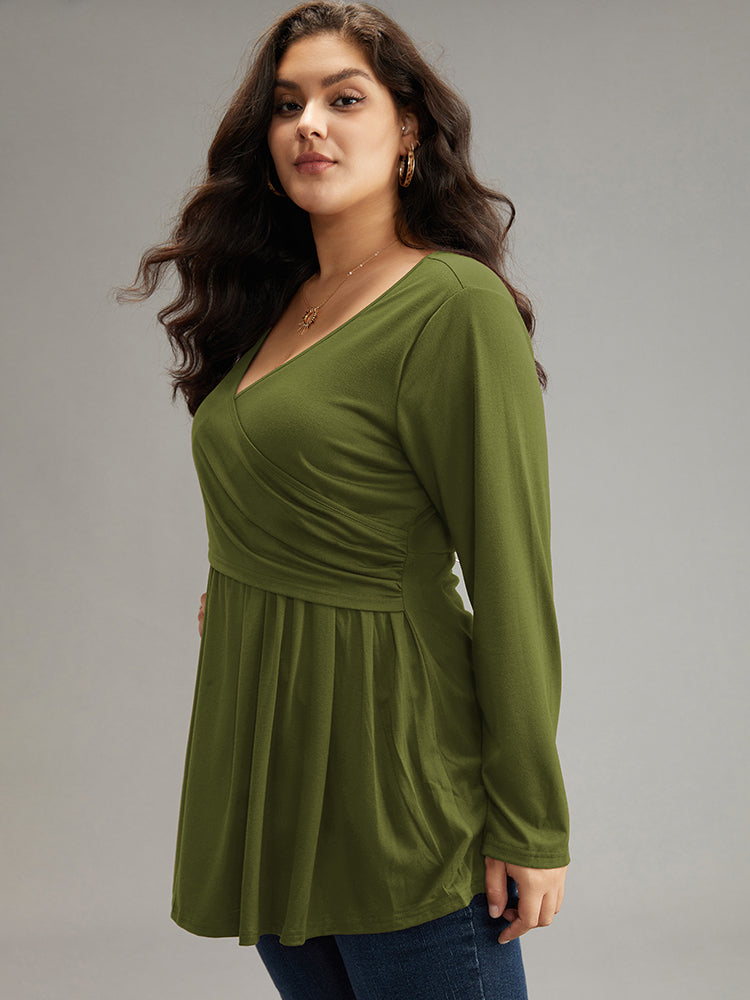 Solid Crossover V Neck Ruffle Hem T-shirt