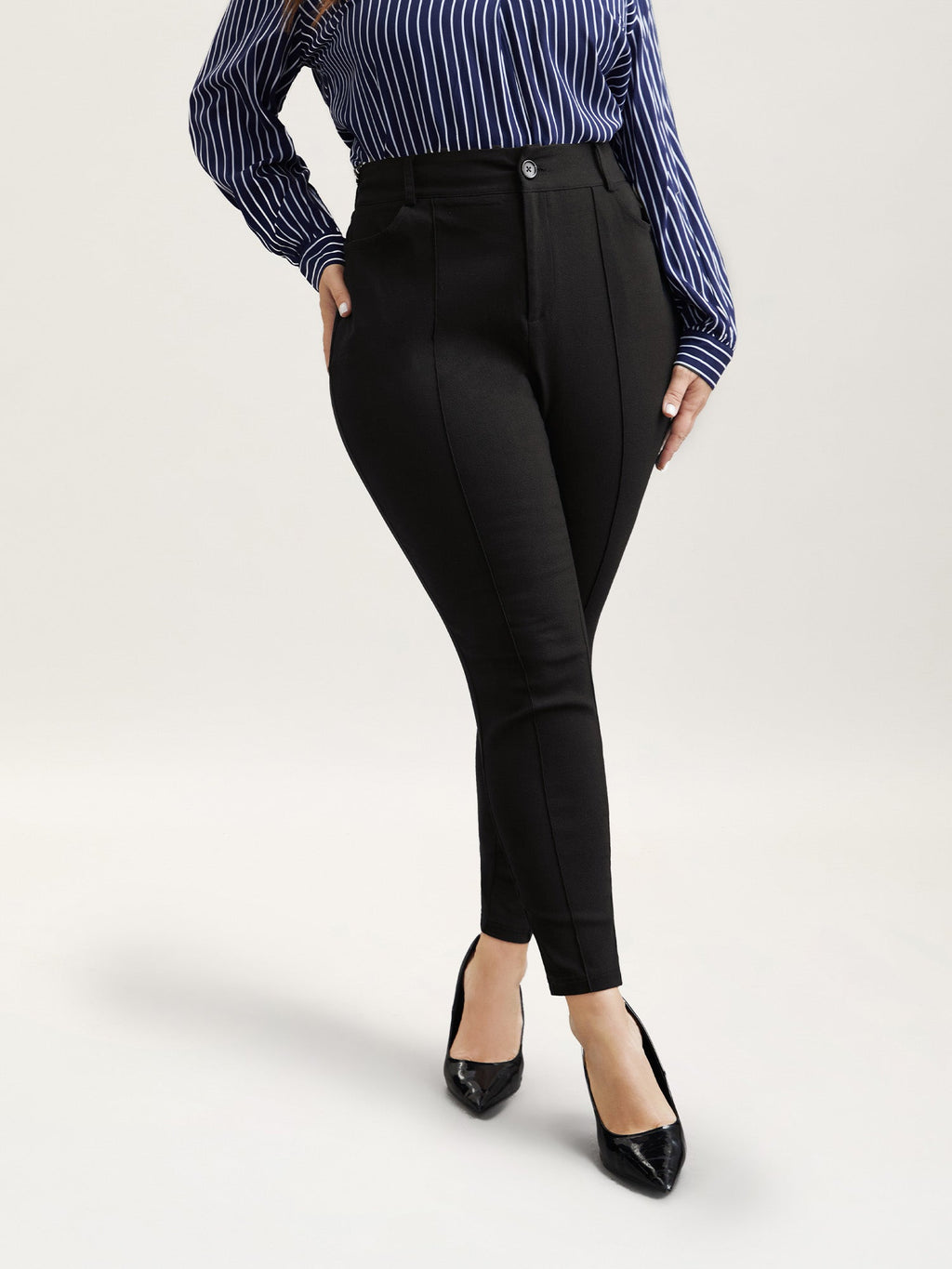 Stretchy Fabric Seamed Skinny-Fit Pants