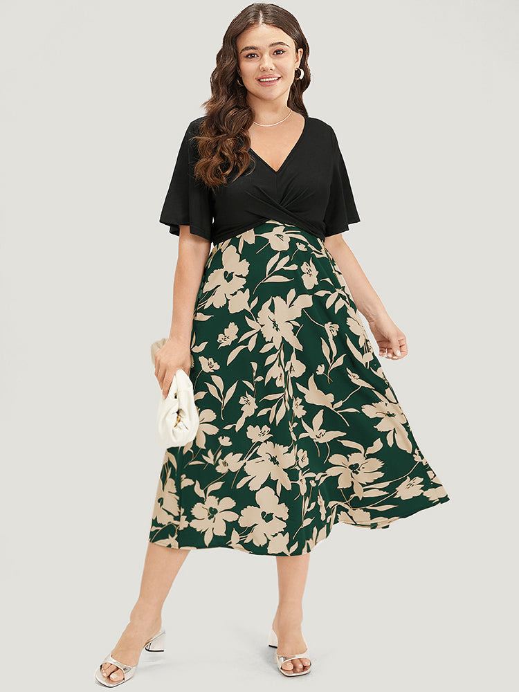 Silhouette Floral Print Patchwork Crossover Pocket Dress