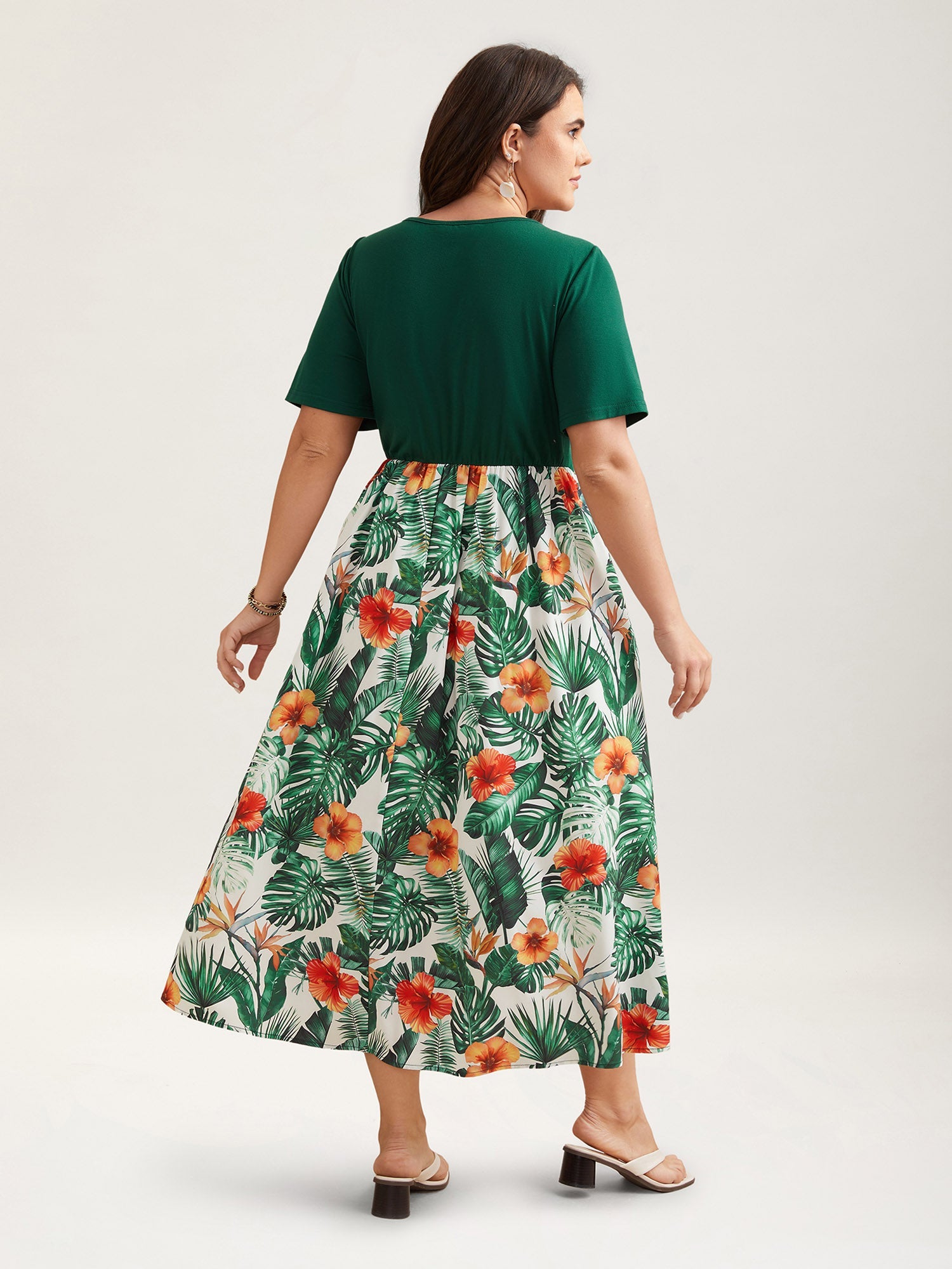 Blooming Flowers Panelled Pockets Midi Dress