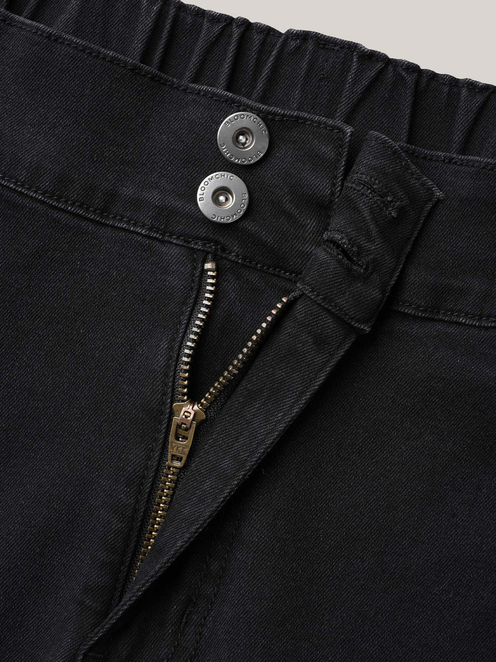 Buttons Mid-Rise Curvy Skinny-Fit Jeans