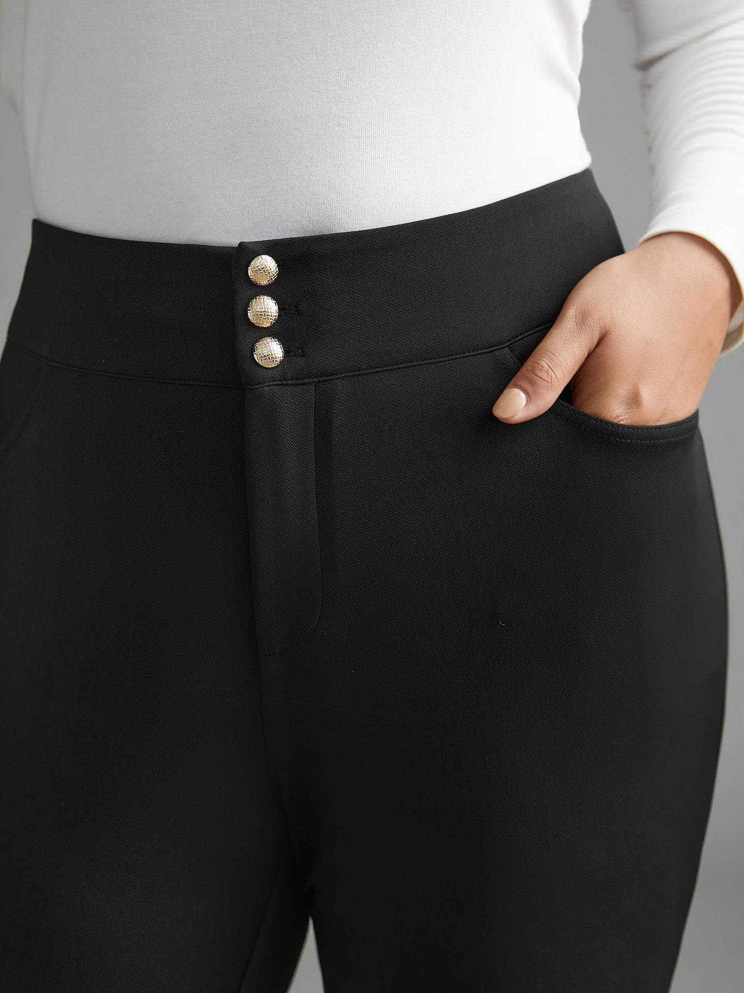 Mid Rise Buckle Detail Skinny Pants