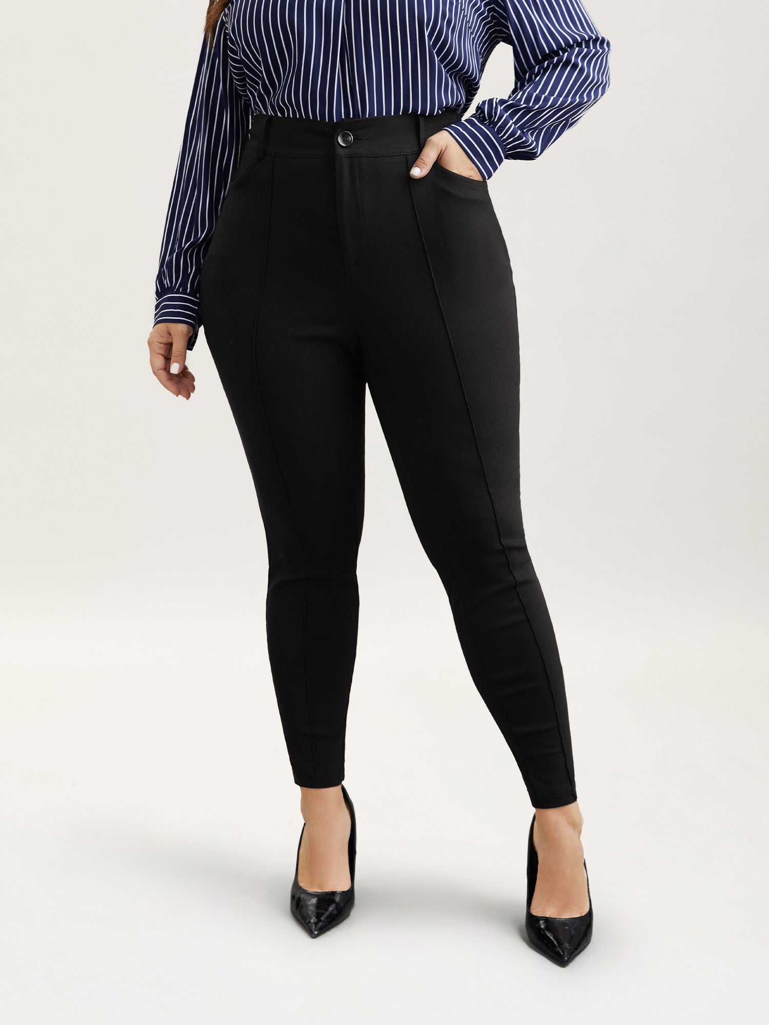 Stretchy Fabric Seamed Skinny-Fit Pants
