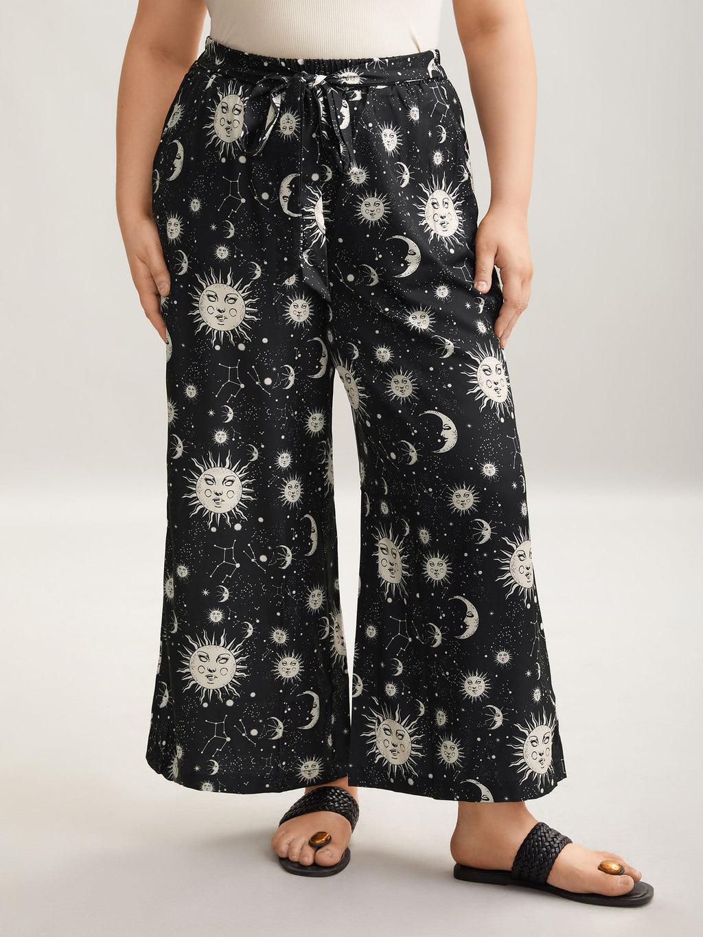 Silhouette Floral Print Ties Side Seam Pocket Pants