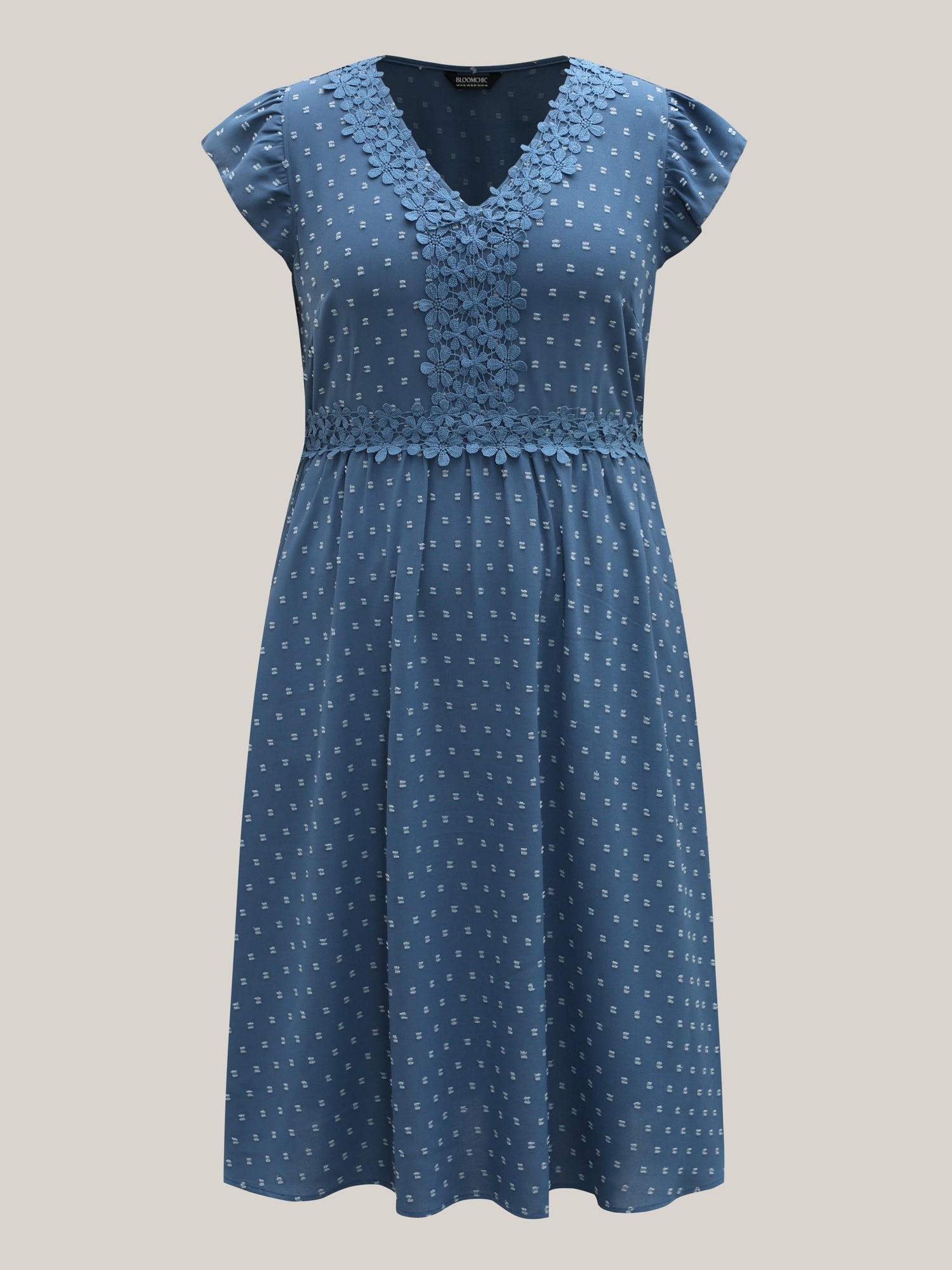 Lace Textured Spliced Pockets Midi Dress