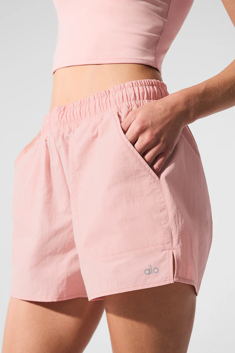 ALUMNI SHORT
