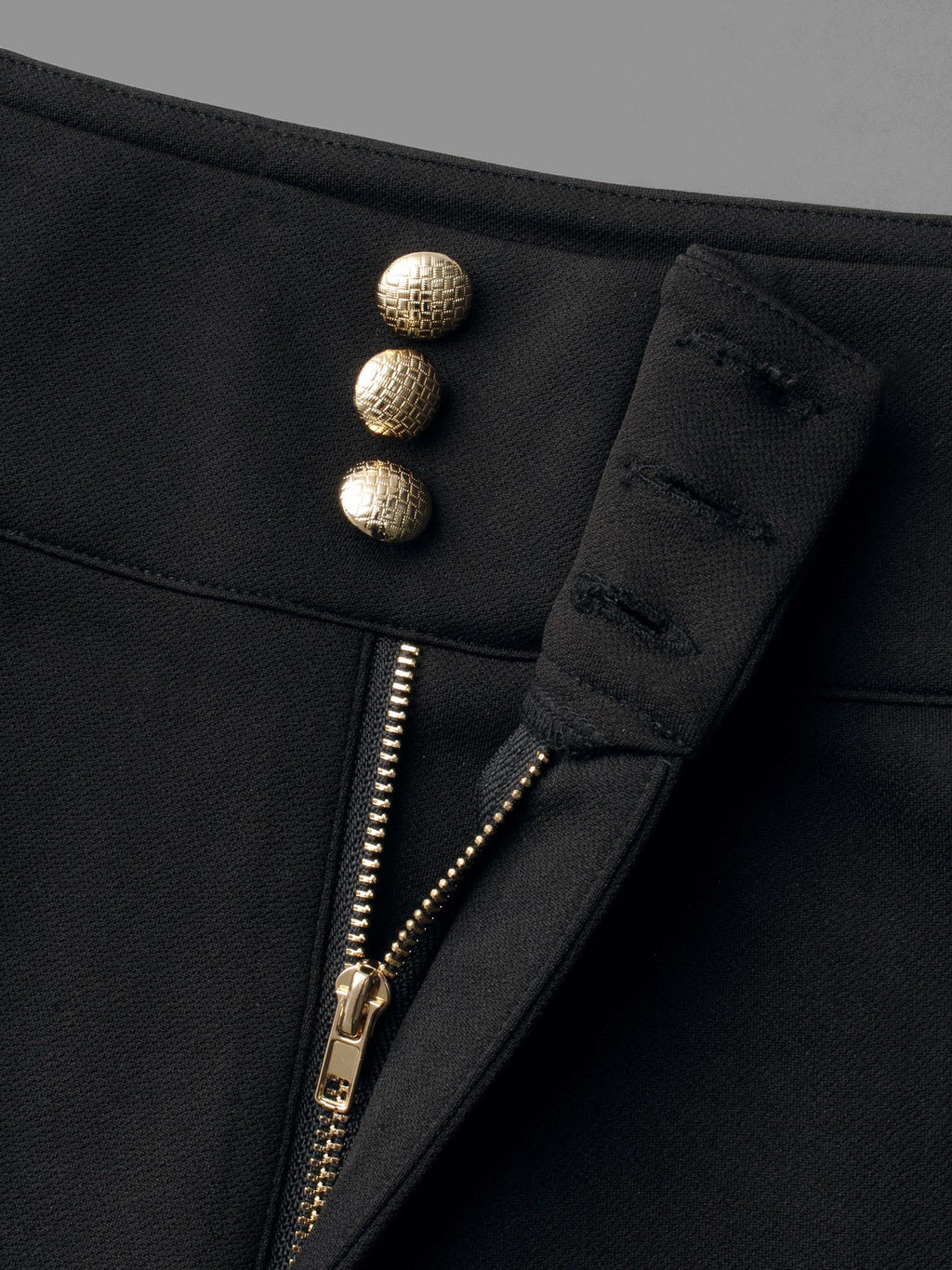 Mid Rise Buckle Detail Skinny Pants