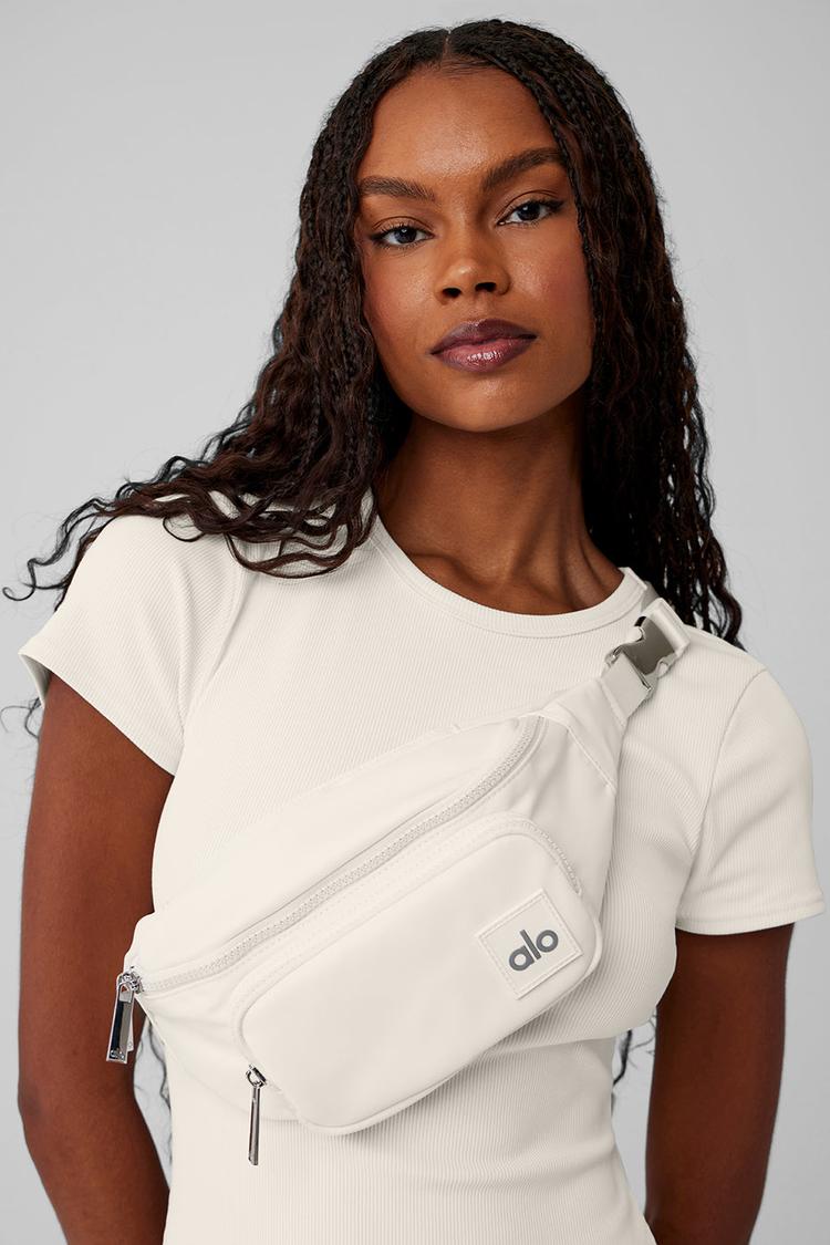EXPLORER FANNY PACK