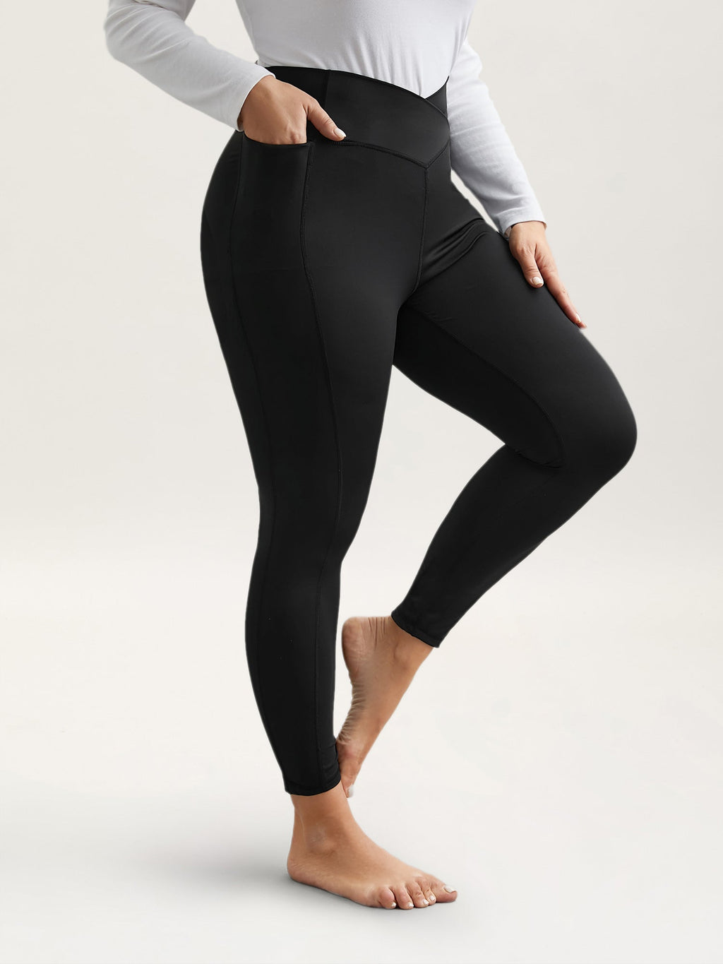 Criss-Cross Waist Pocket Tight Pants