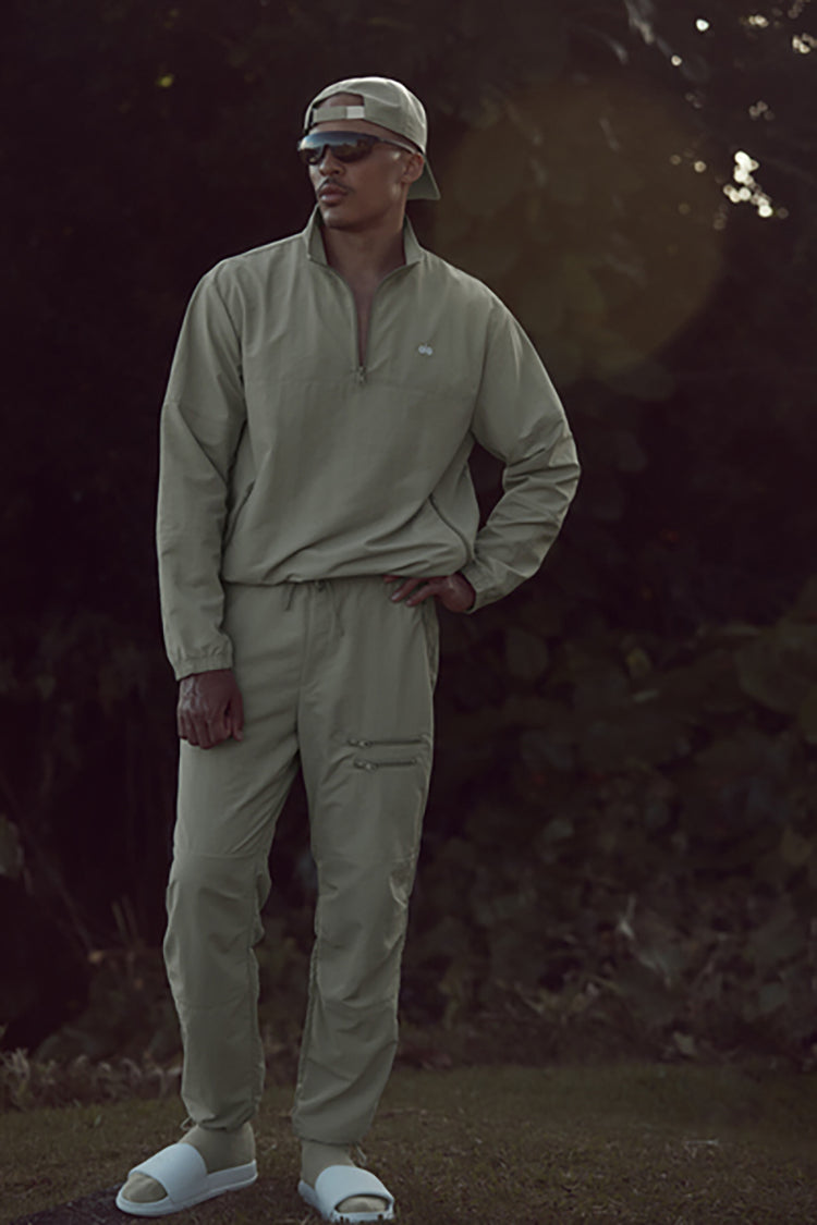 LIGHT WEIGHT TAKEAWAY TRACK PULLOVER
