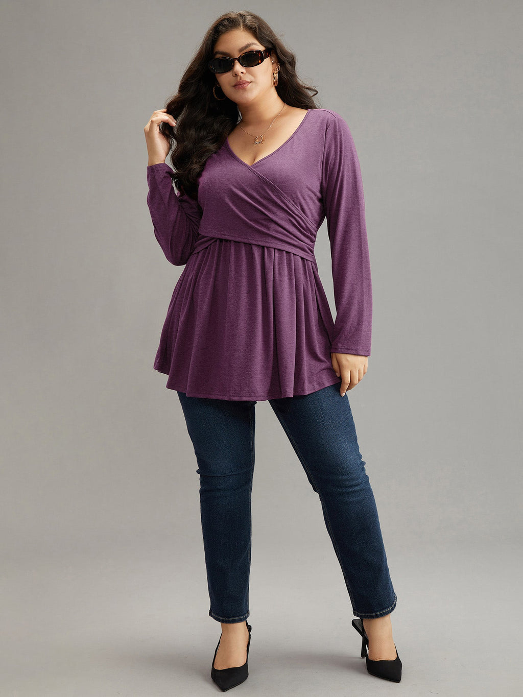 Solid Crossover V Neck Ruffle Hem T-shirt