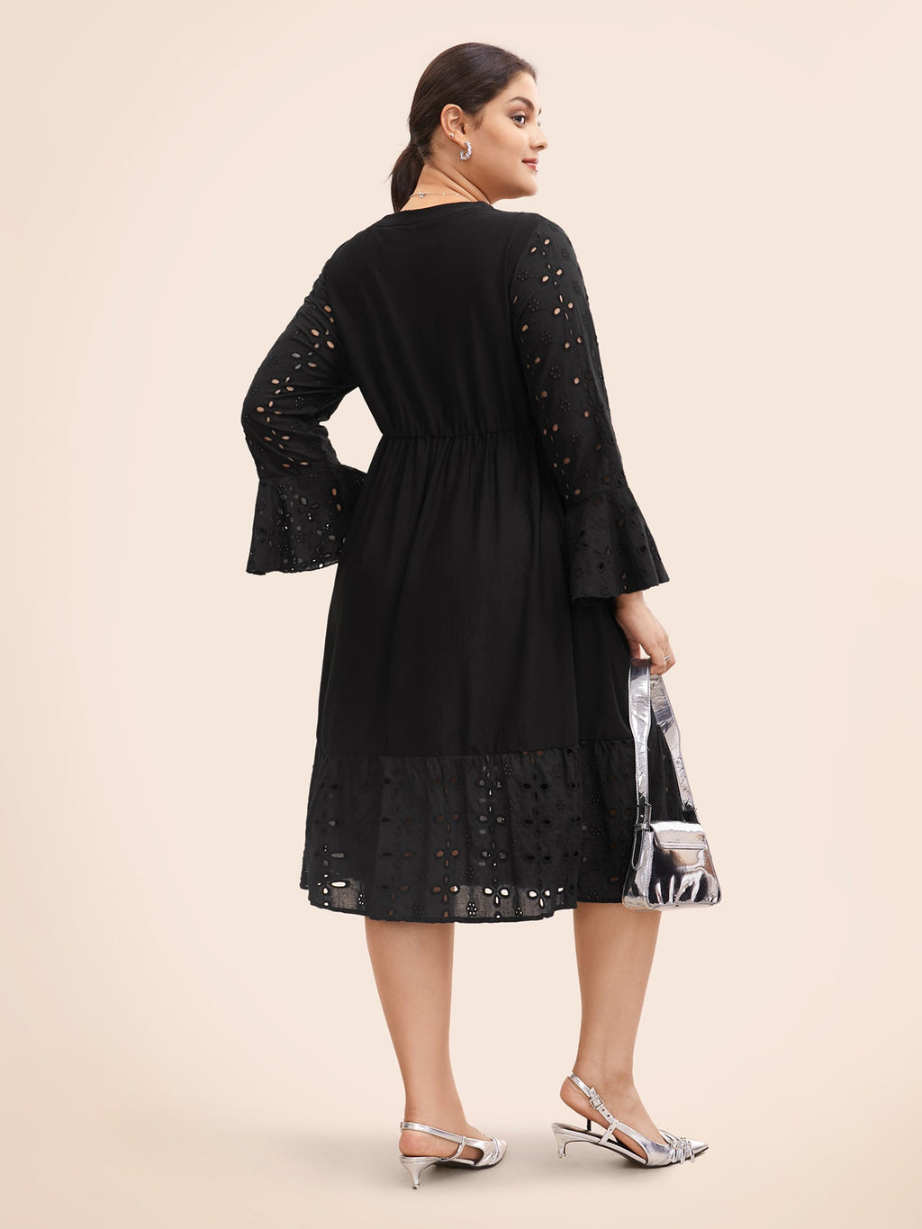 Embroidered Flare Cuffs Midi Dress