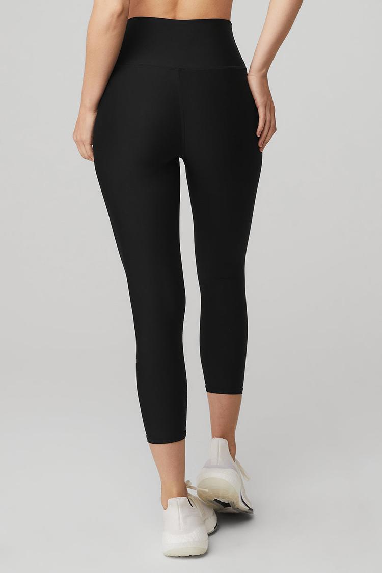 HIGH-WAIST AIRLIFT CAPRI