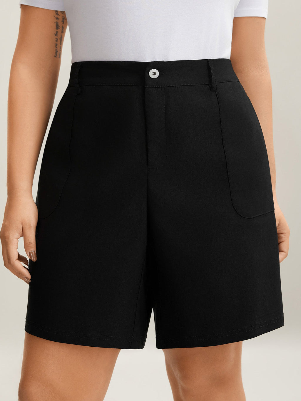 Rubber Waist Zipper Pockets Shorts
