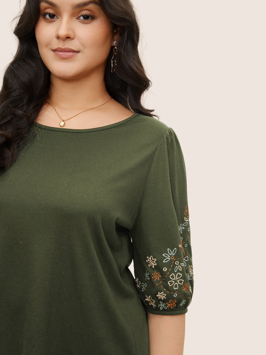 Floral Embroidered Crew Neck Puff Sleeve T-shirt