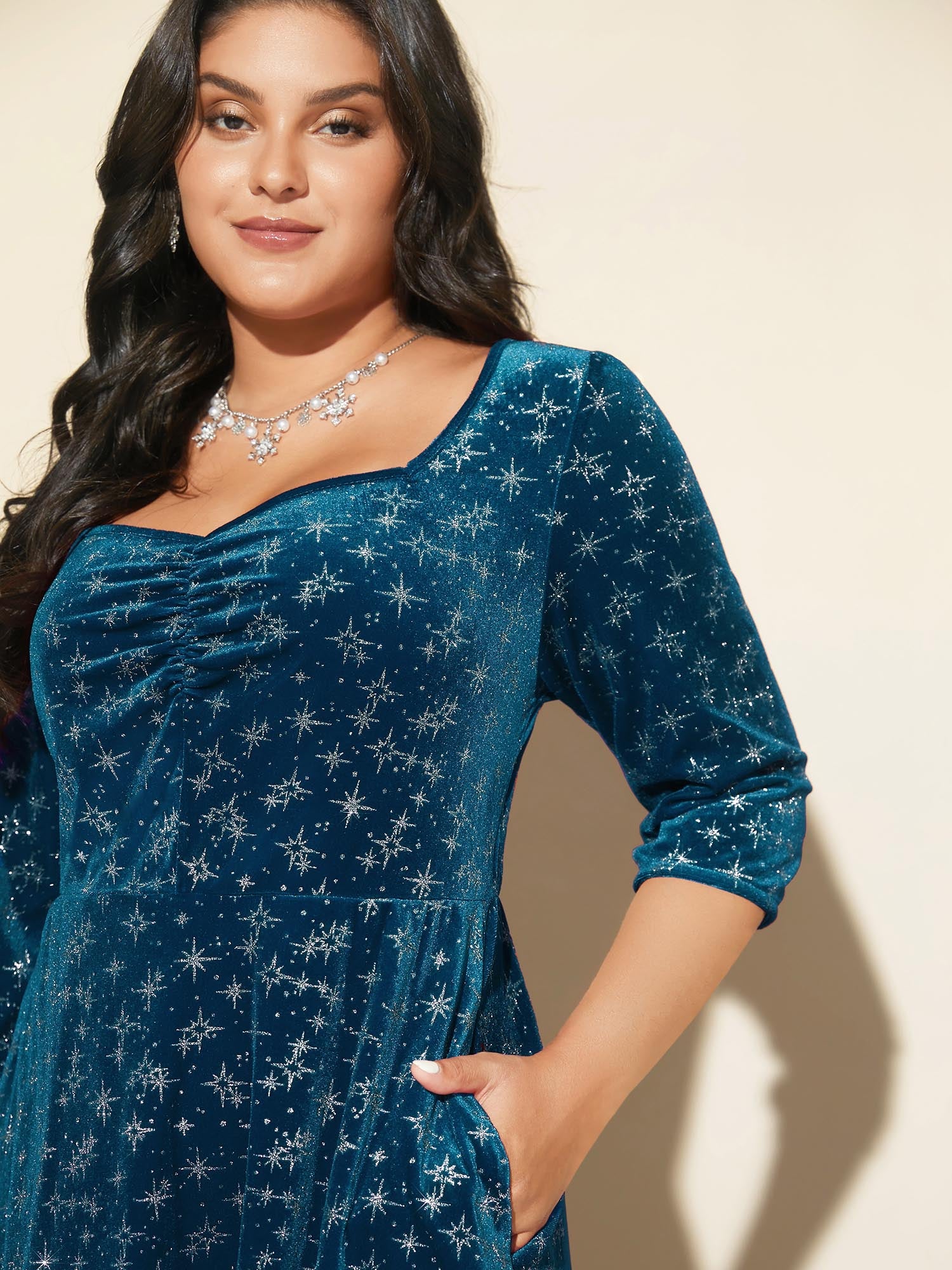 Embossed Velvet Sweetheart Neckline Midi Dress