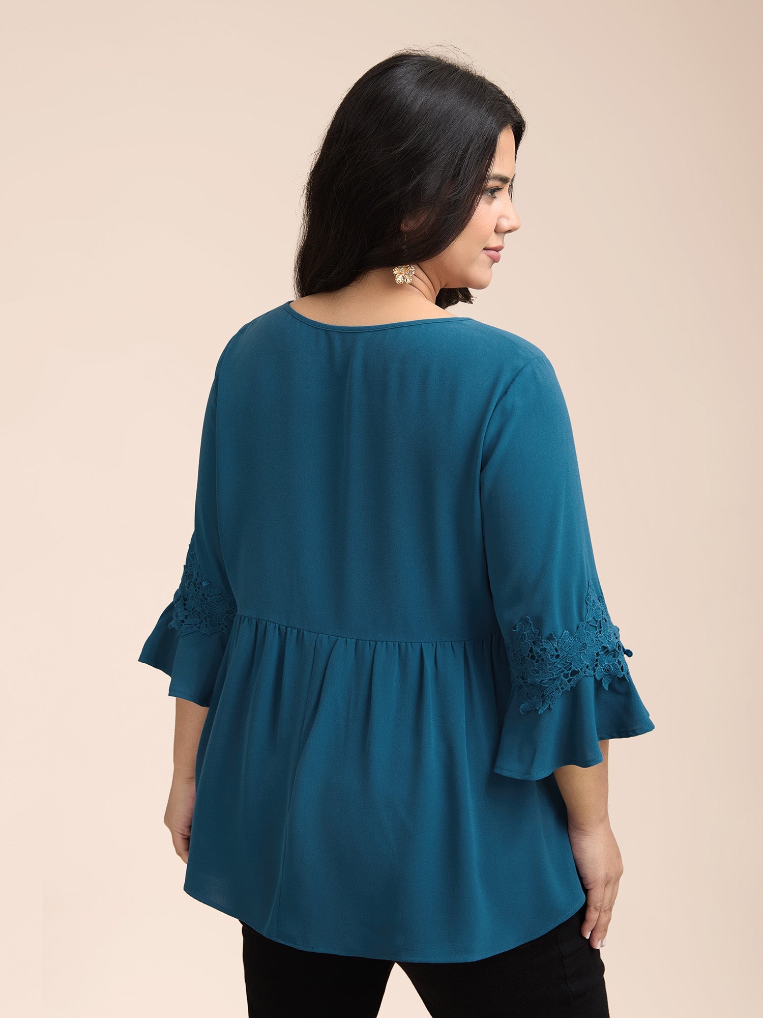 Lace Detail Ruffled Round Neck Blouse