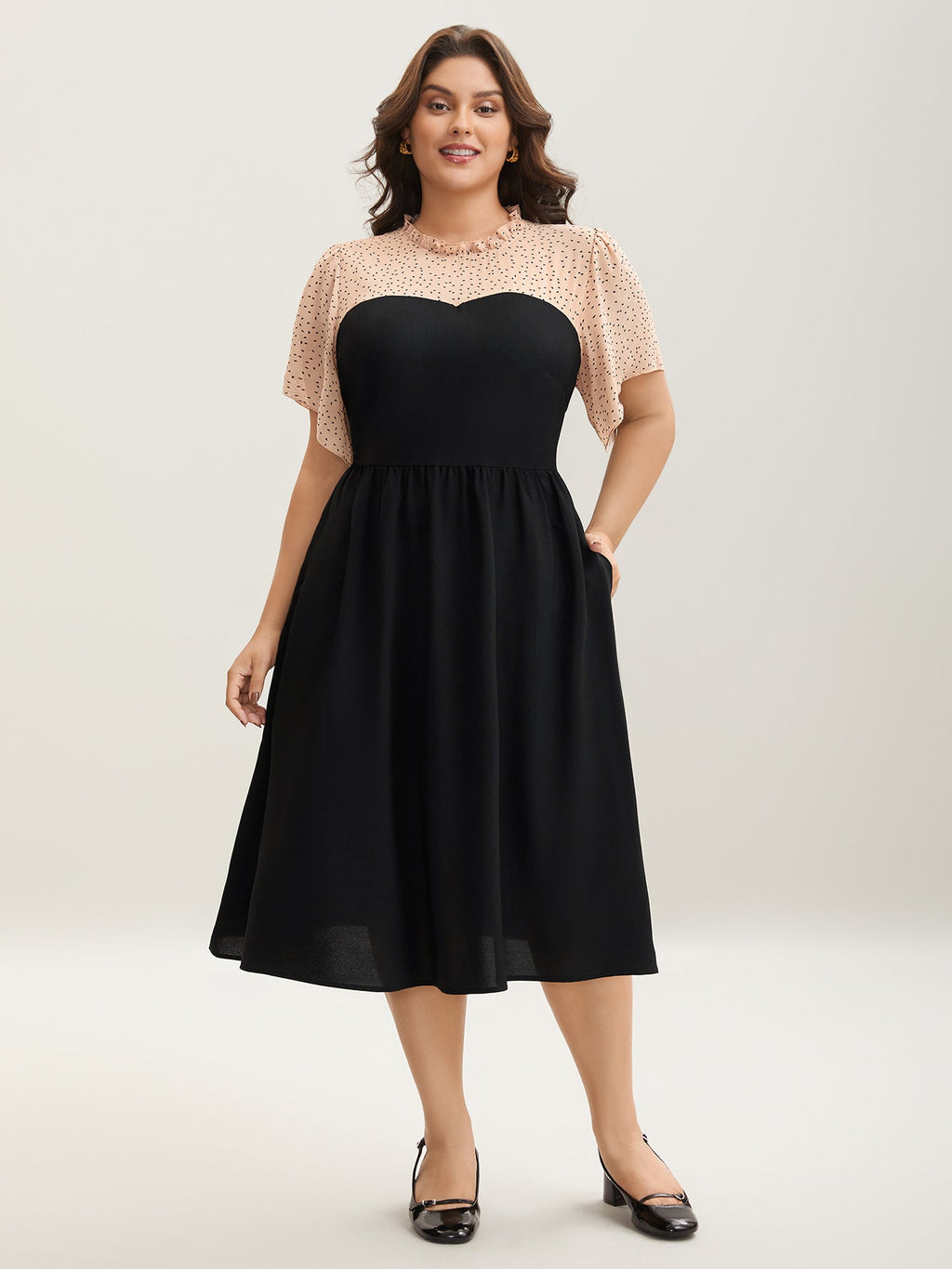 Round Ruffled Neck Color Contrast Midi Dress