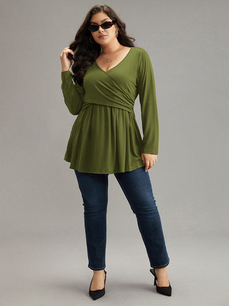 Solid Crossover V Neck Ruffle Hem T-shirt