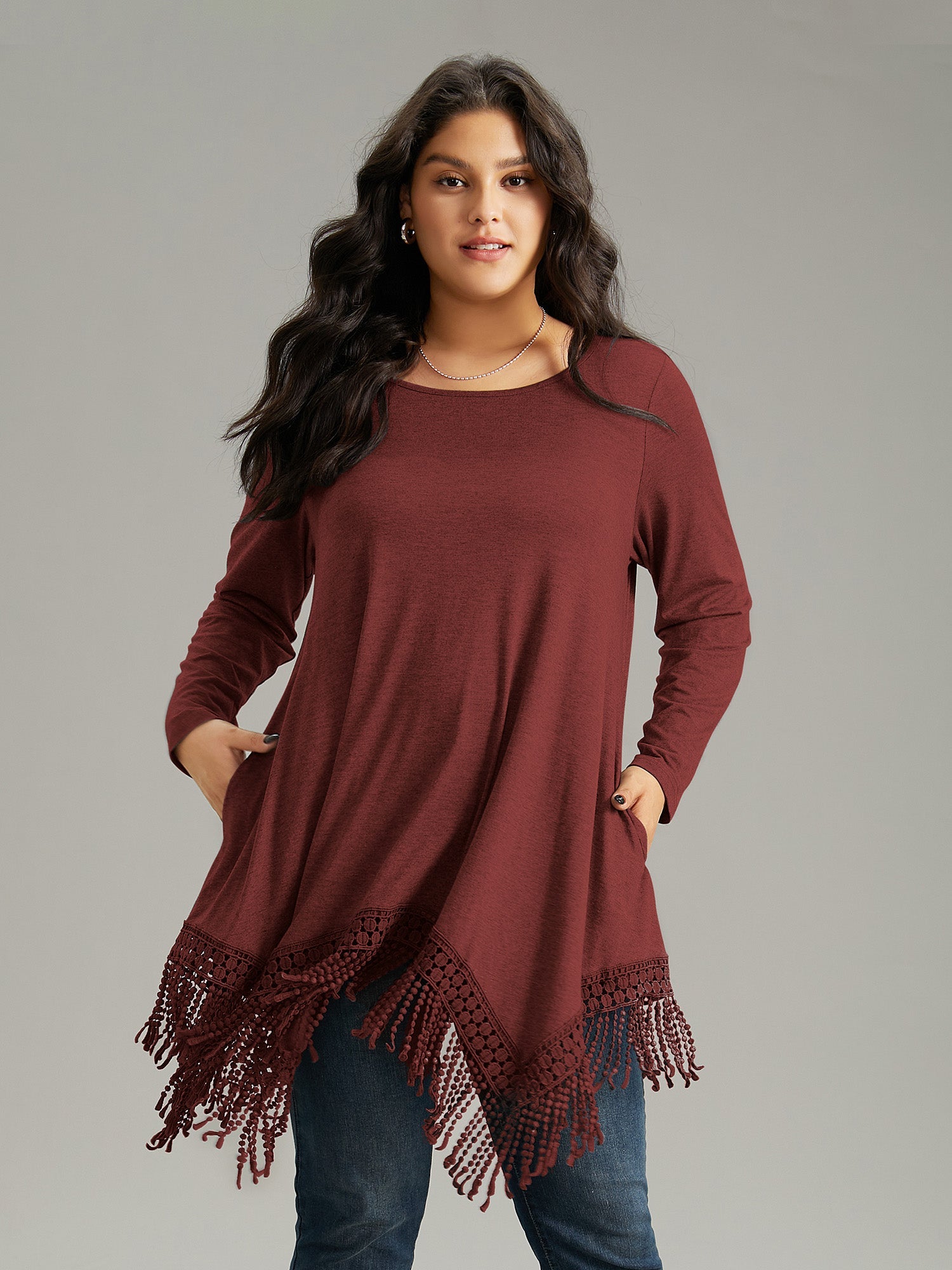 Solid Tassels Trim Pocket Asymmetrical Hem T-shirt