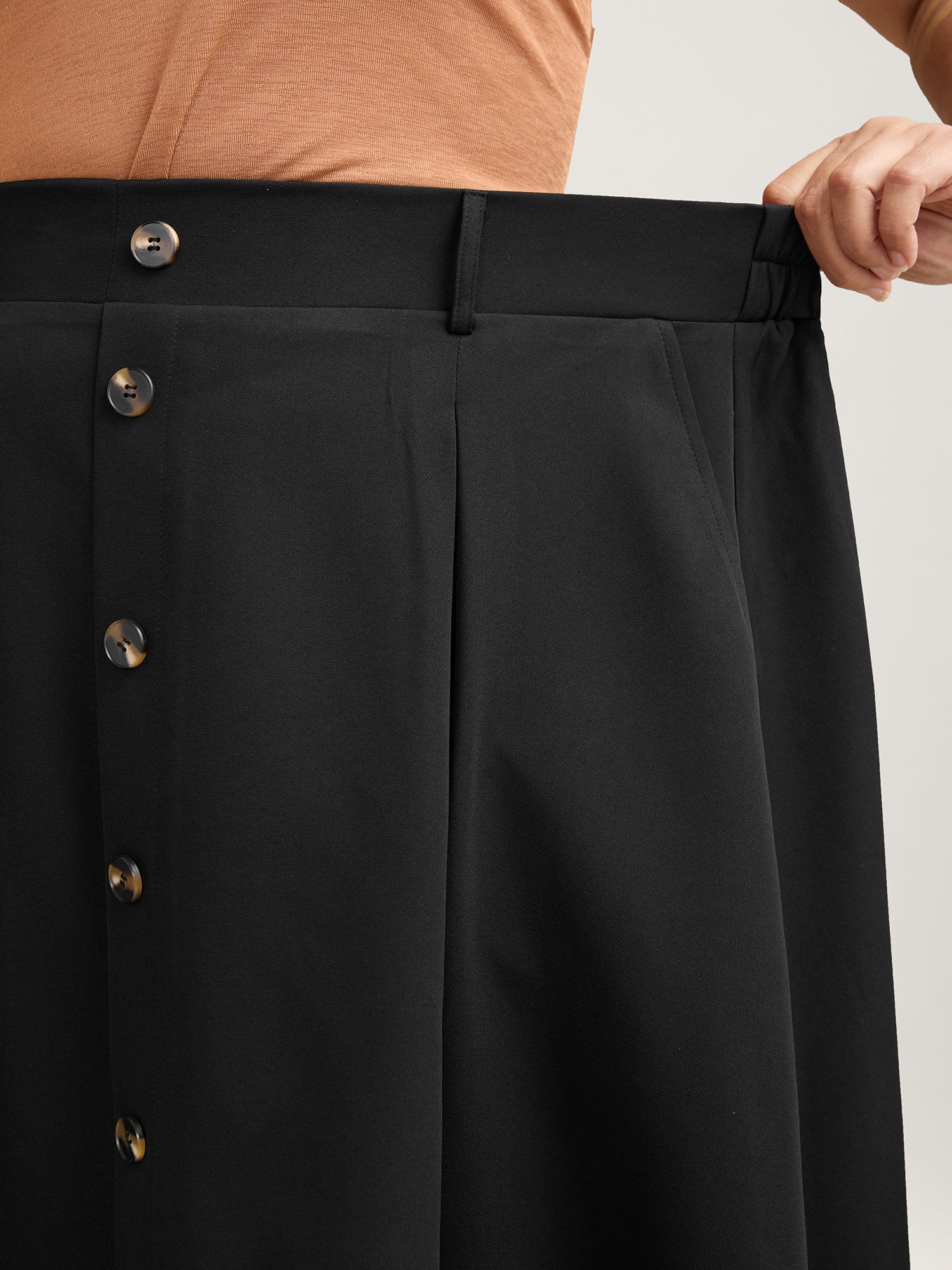 Buckled Button Front Pleated Midi Skirt