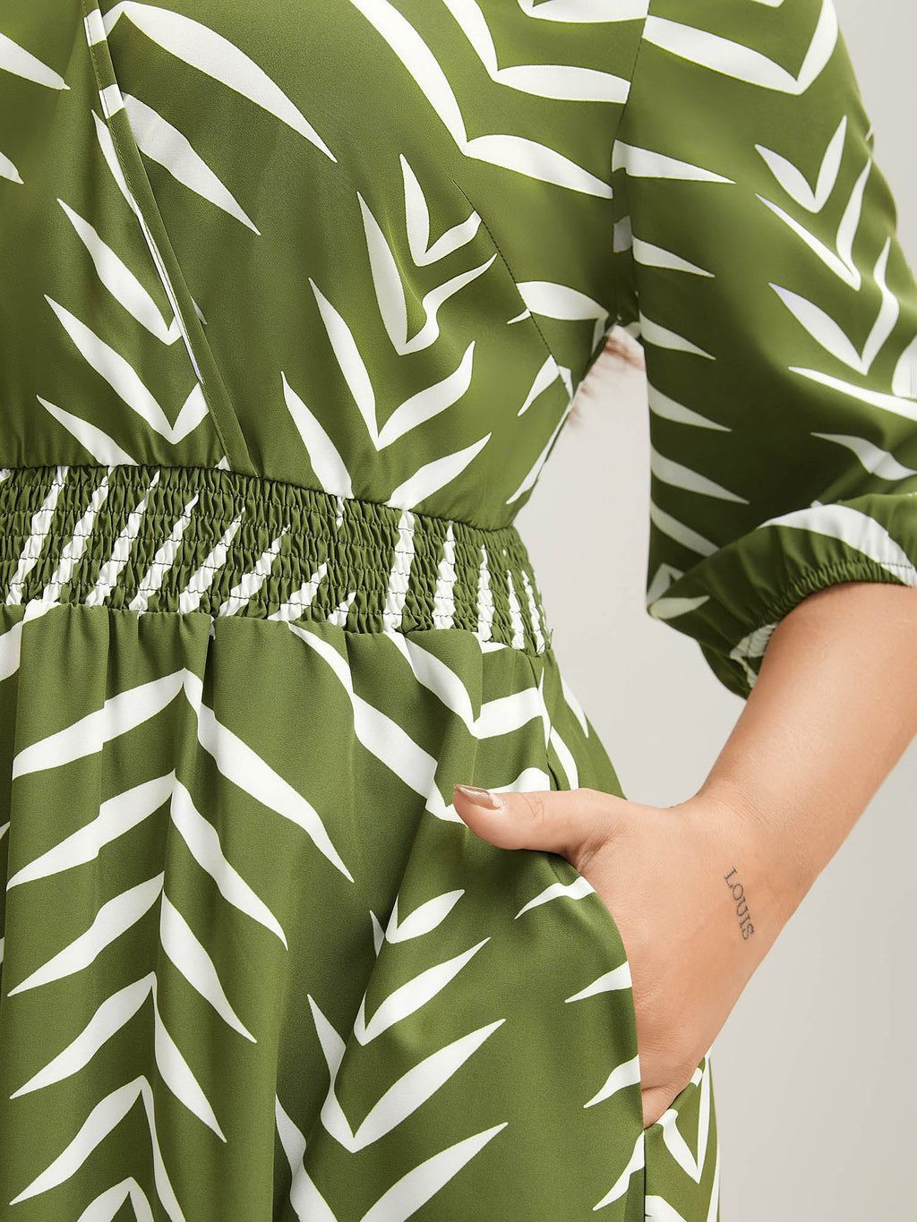 Tree Print Wrap Shirred Pockets Midi Dress