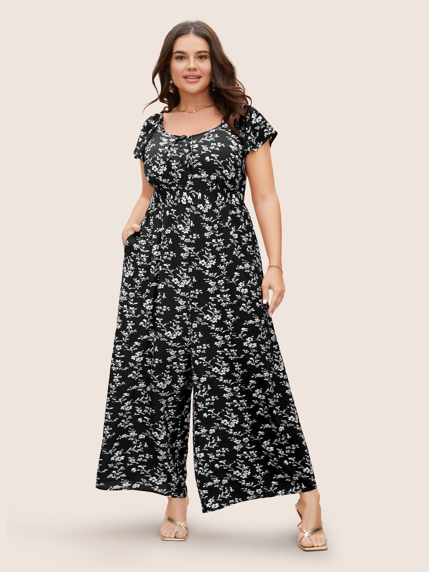 Crew Neck Ditsy Floral Tie Knot Jumpsuit