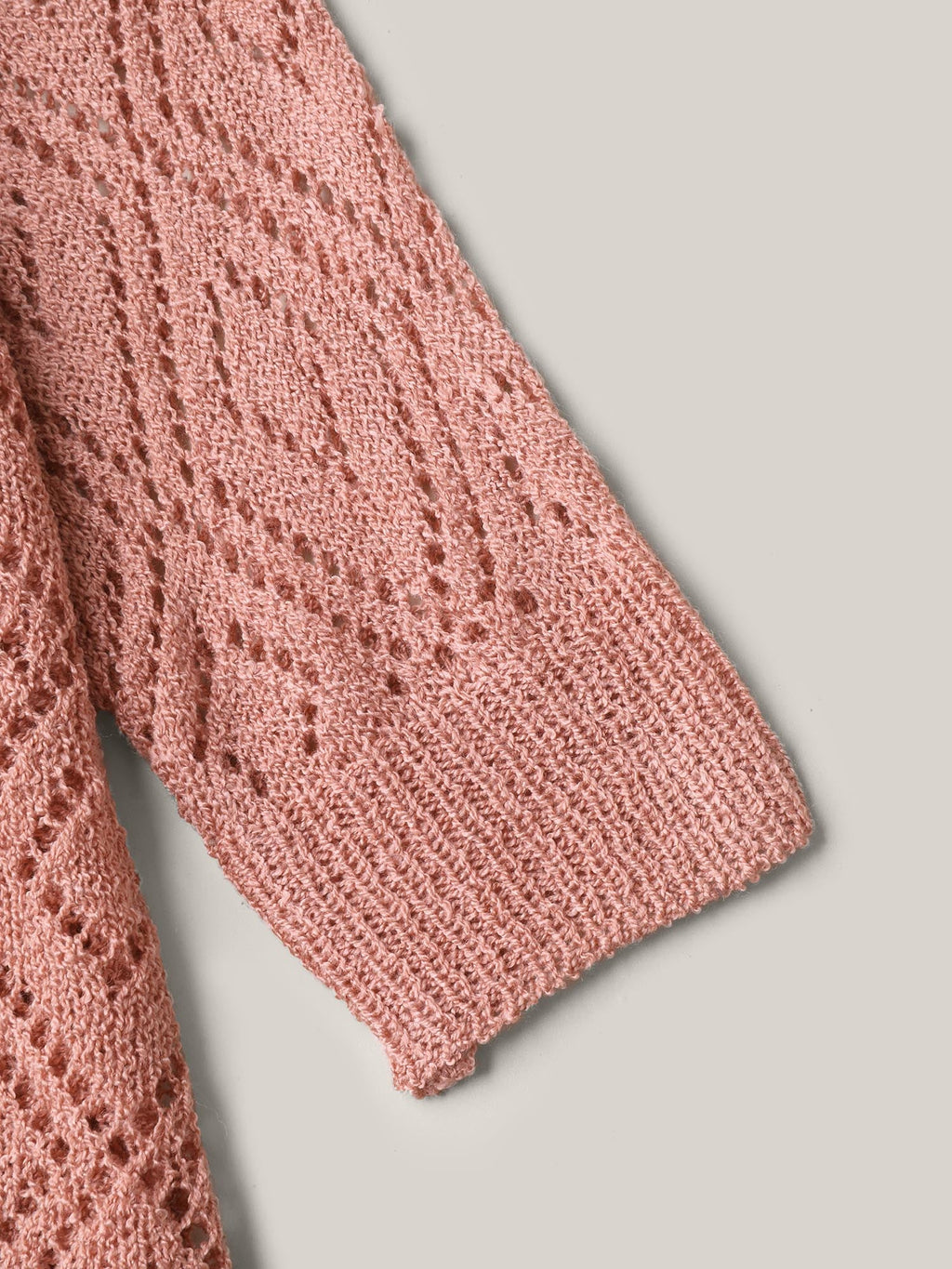 Textured Cut-Out Arc Hem Knit Cardigan