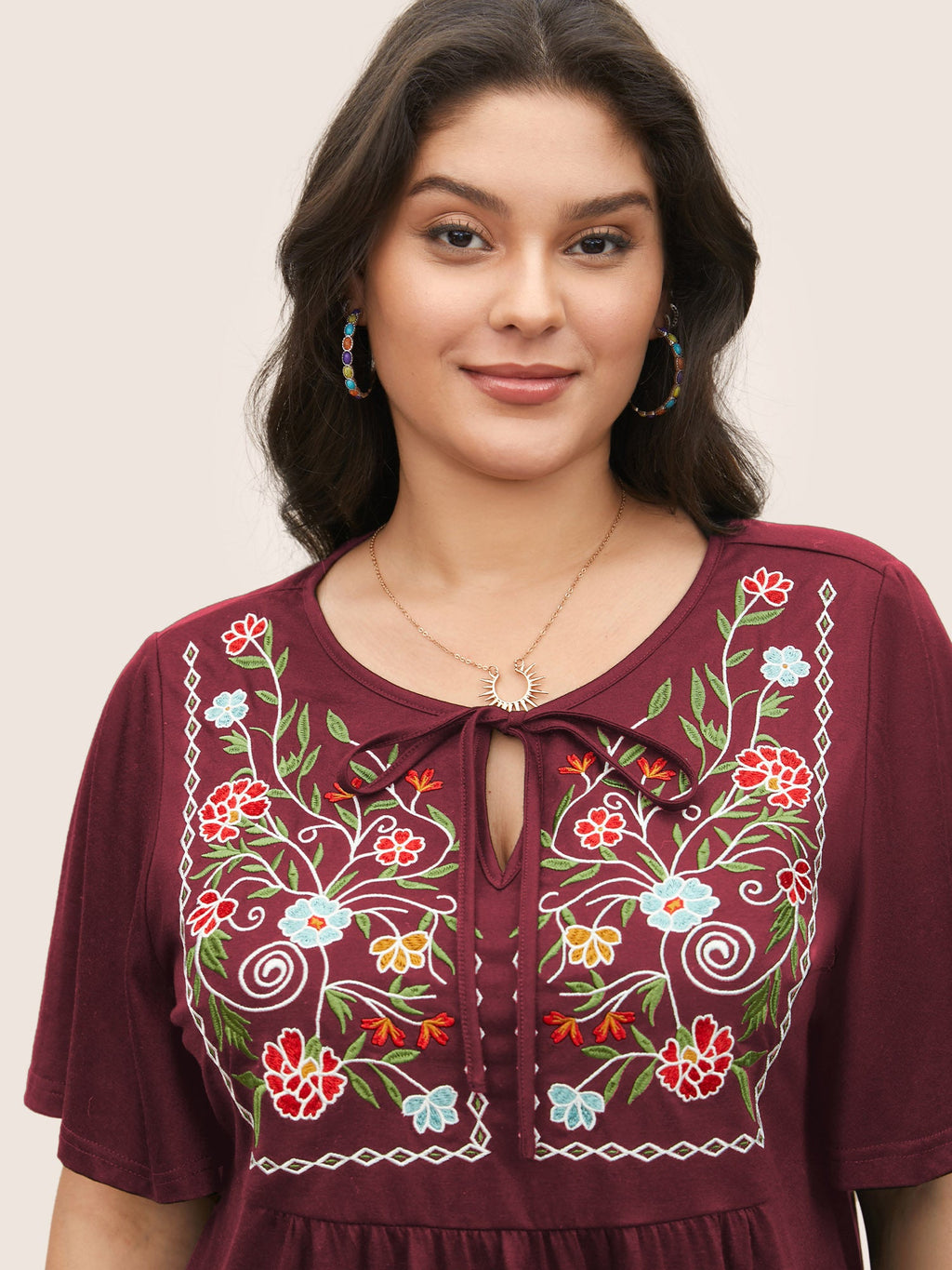 Floral Embroidered Tie Knot Gathered T-shirt