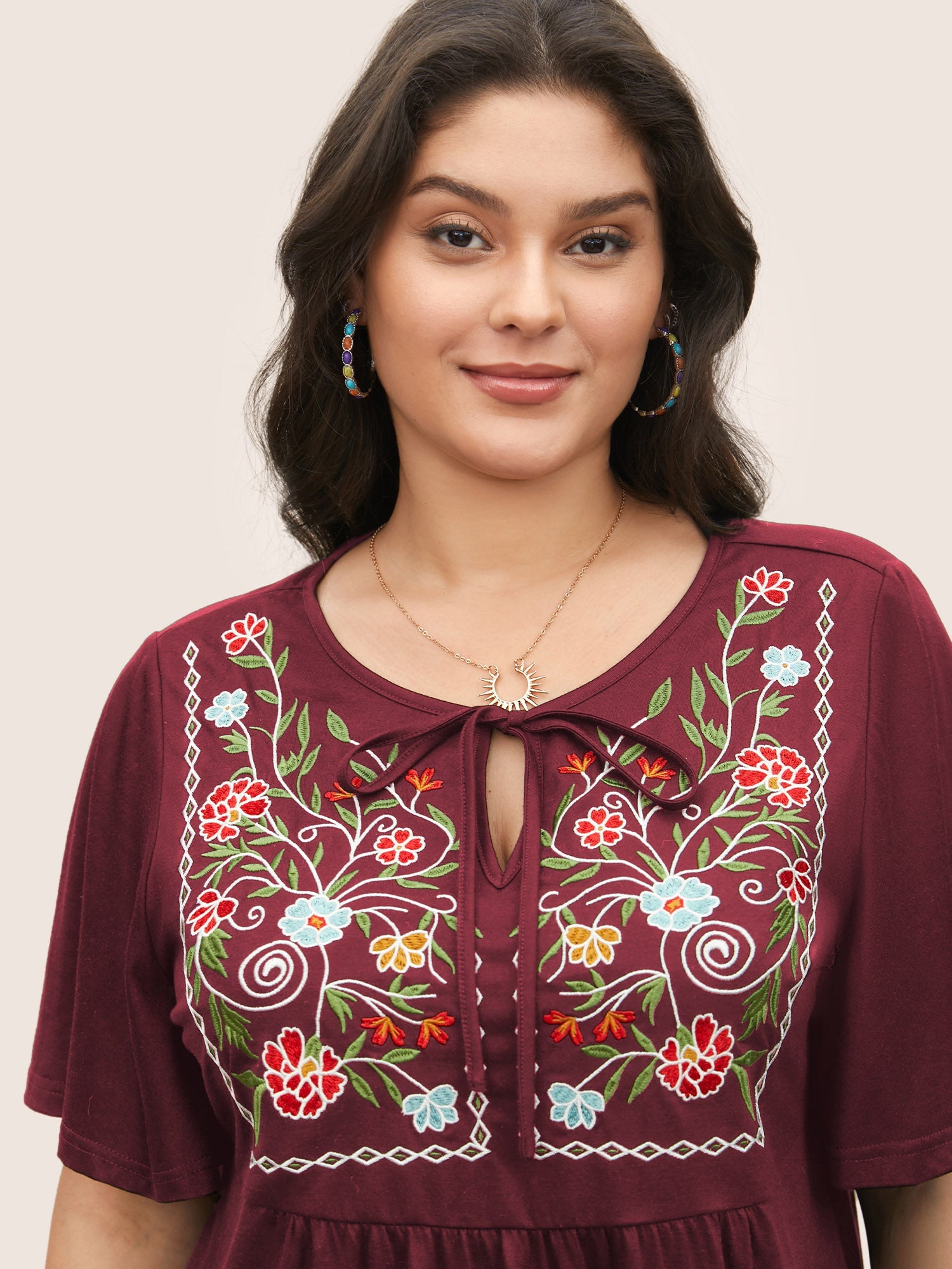 Floral Embroidered Tie Knot Gathered T-shirt
