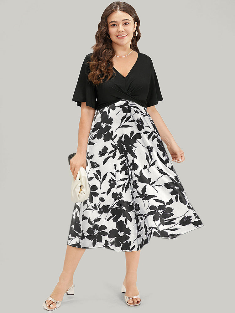 Silhouette Floral Print Patchwork Crossover Pocket Dress