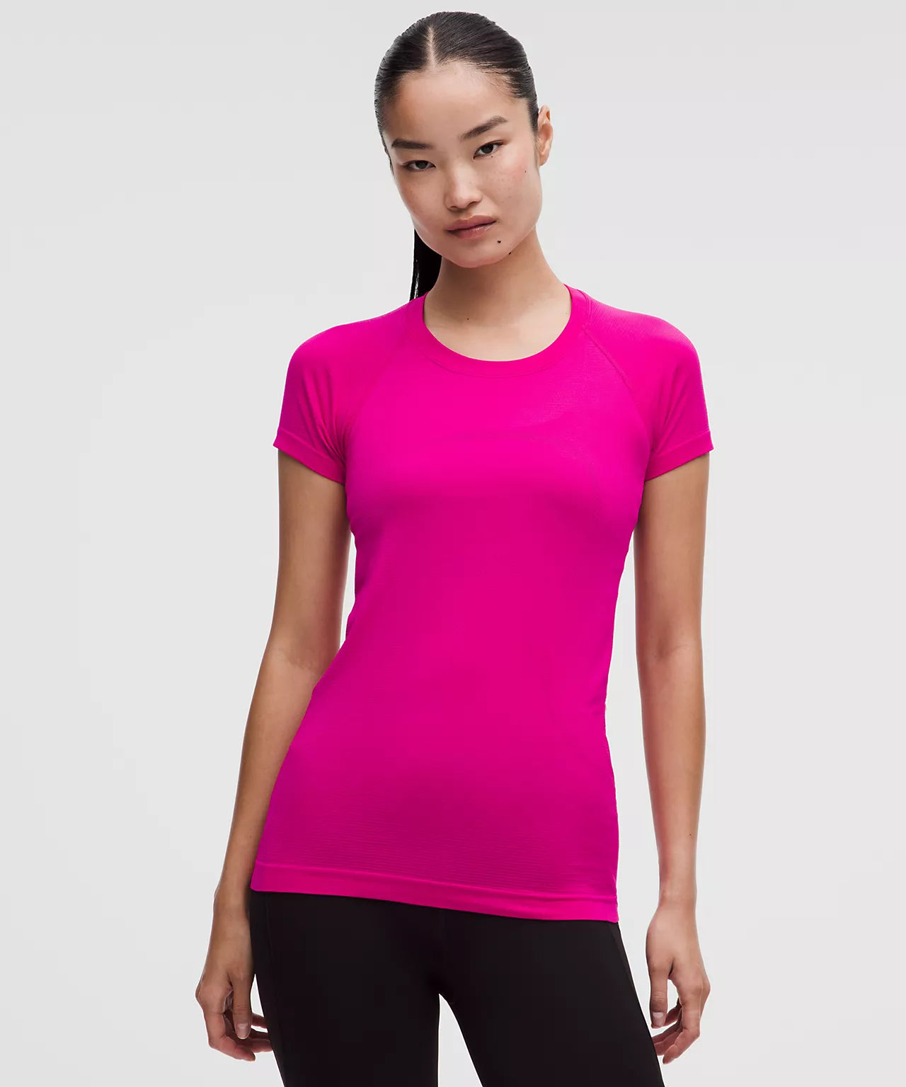 Swiftly Tech Short-Sleeve Shirt 2.0 Hip Length
