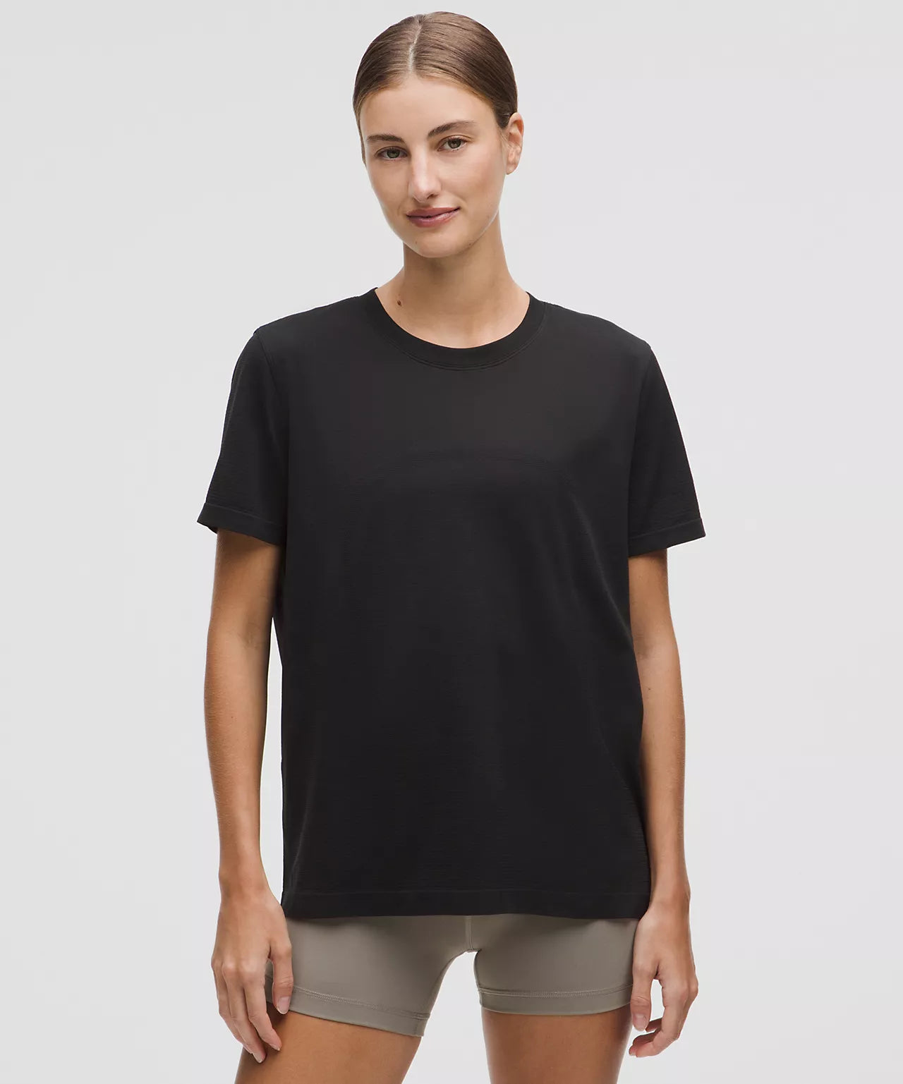 Swiftly Relaxed Short-Sleeve Shirt Hip Length Updated Fit