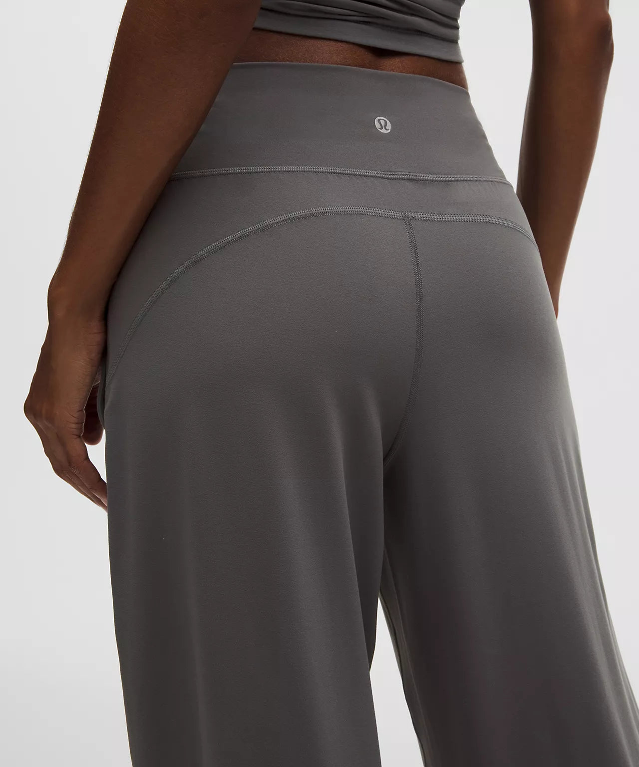 Groove High-Rise Wide-Leg Pant Short