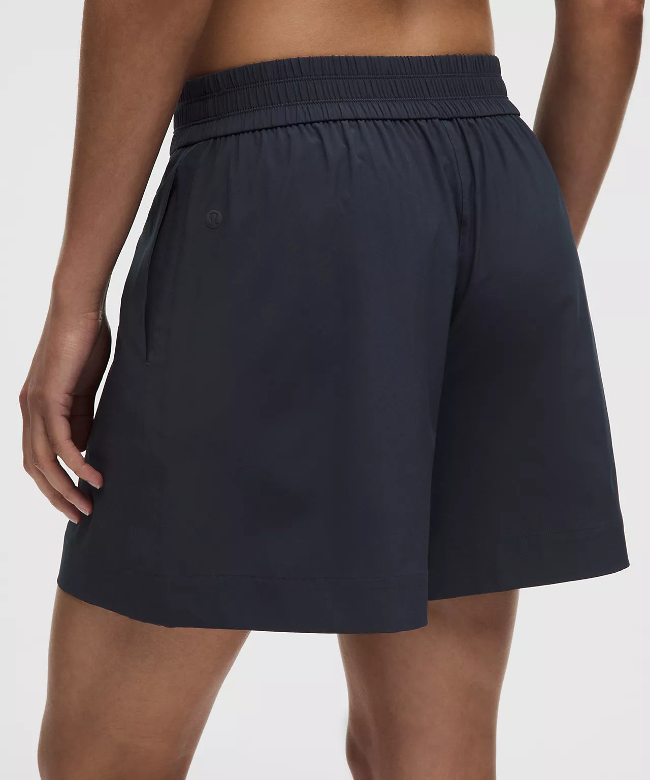 Breezily Mid-Rise Short 6"