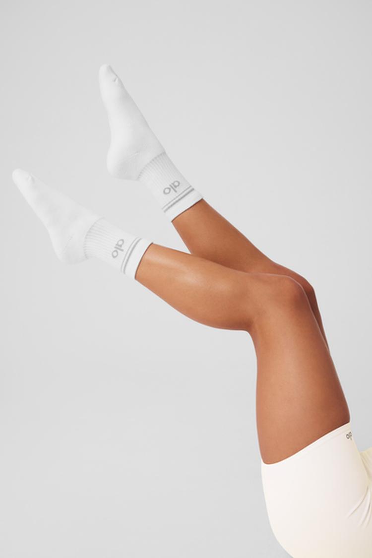 UNISEX HALF-CREW PERFORMANCE SOCK