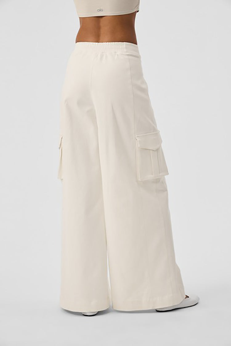 HIGH WAIST SHOW OFF CARGO WIDE LEG TROUSER (REGULAR)